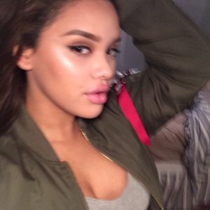 Naïma - rencontre-Teen-Poitiers