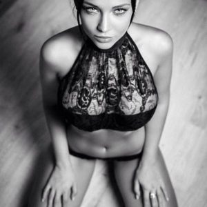 Grasse envie Razane - rencontre-Libertine-Grasse